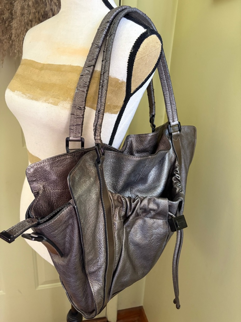 BURBERRY Silver Pebbled Leather Salisbury Hobo from Established 1856 Collection - Picture 9 of 16